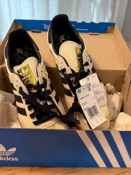 adidas Shoes - Samba OG W - BRAND NEW